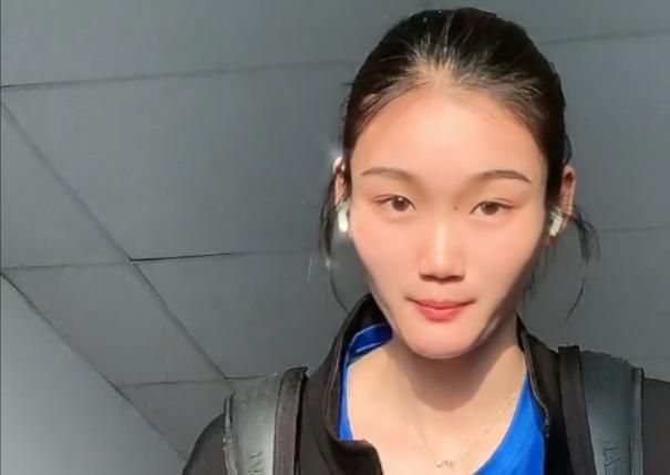 第62分钟，马伦外围晃开角度一脚劲射，被多纳鲁马扑出。